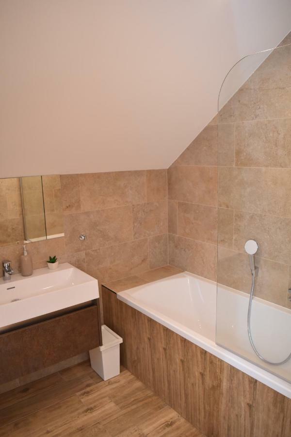 Fenyo Apartman Miskolctapolca Extérieur photo